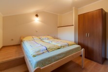 APARTAMENT NR 2 sypialnia